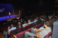 بالصور" فرقة جوبي للفنون الشعبية تقدم عرضها "عايشين بوهم الحرية" لطلاب الثانويات